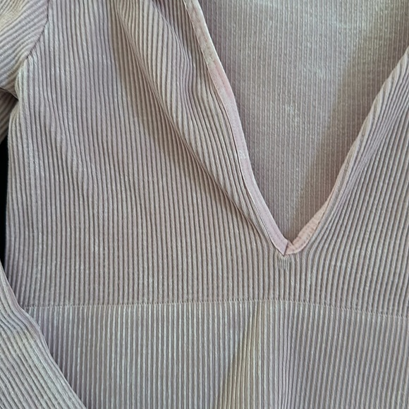 out from under top - Picture 2 of 2